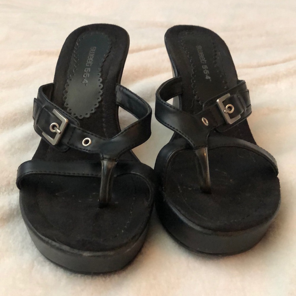 Black wedge sandals